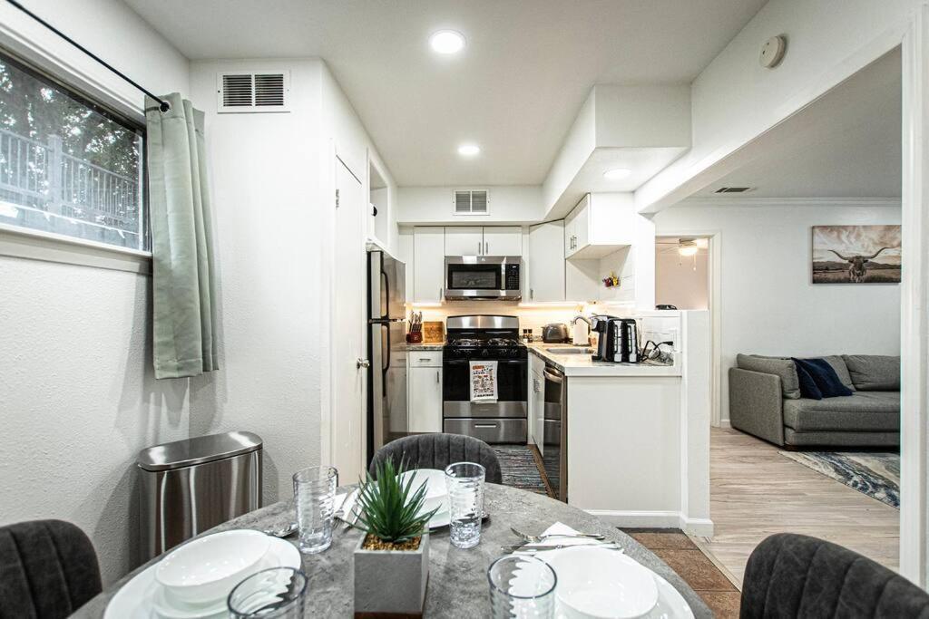 Downtown Austin Suite Retreat Εξωτερικό φωτογραφία